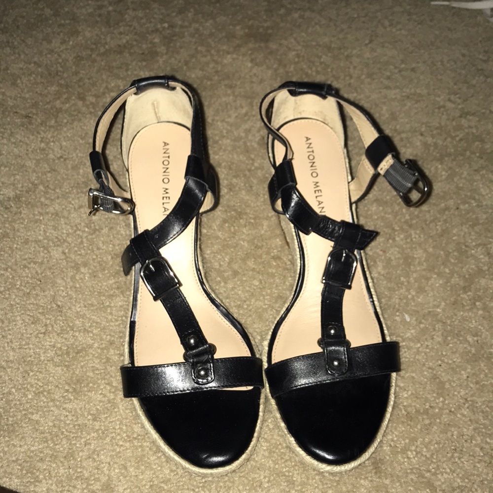 Antonia Melani Black & Cream wedges